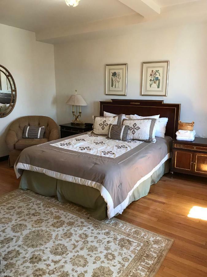 Bed and Breakfast The Castle At Skylands Manor Ringwood Exterior foto
